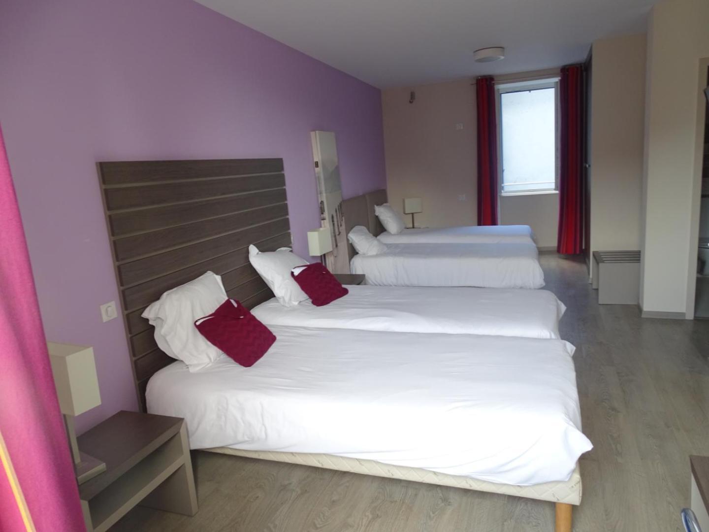 Hotel De La Poste Tardets-Sorholus ภายนอก รูปภาพ