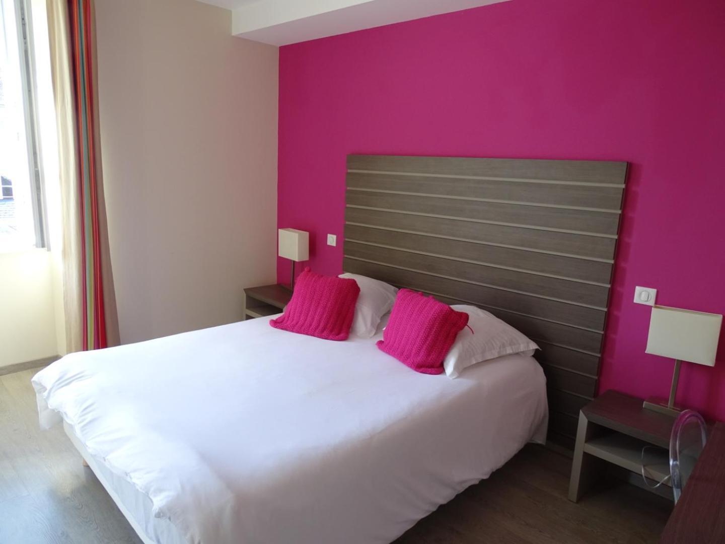 Hotel De La Poste Tardets-Sorholus ภายนอก รูปภาพ